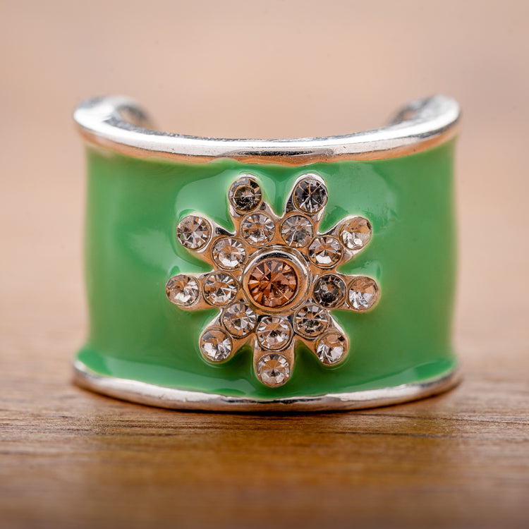 Daisy Charm