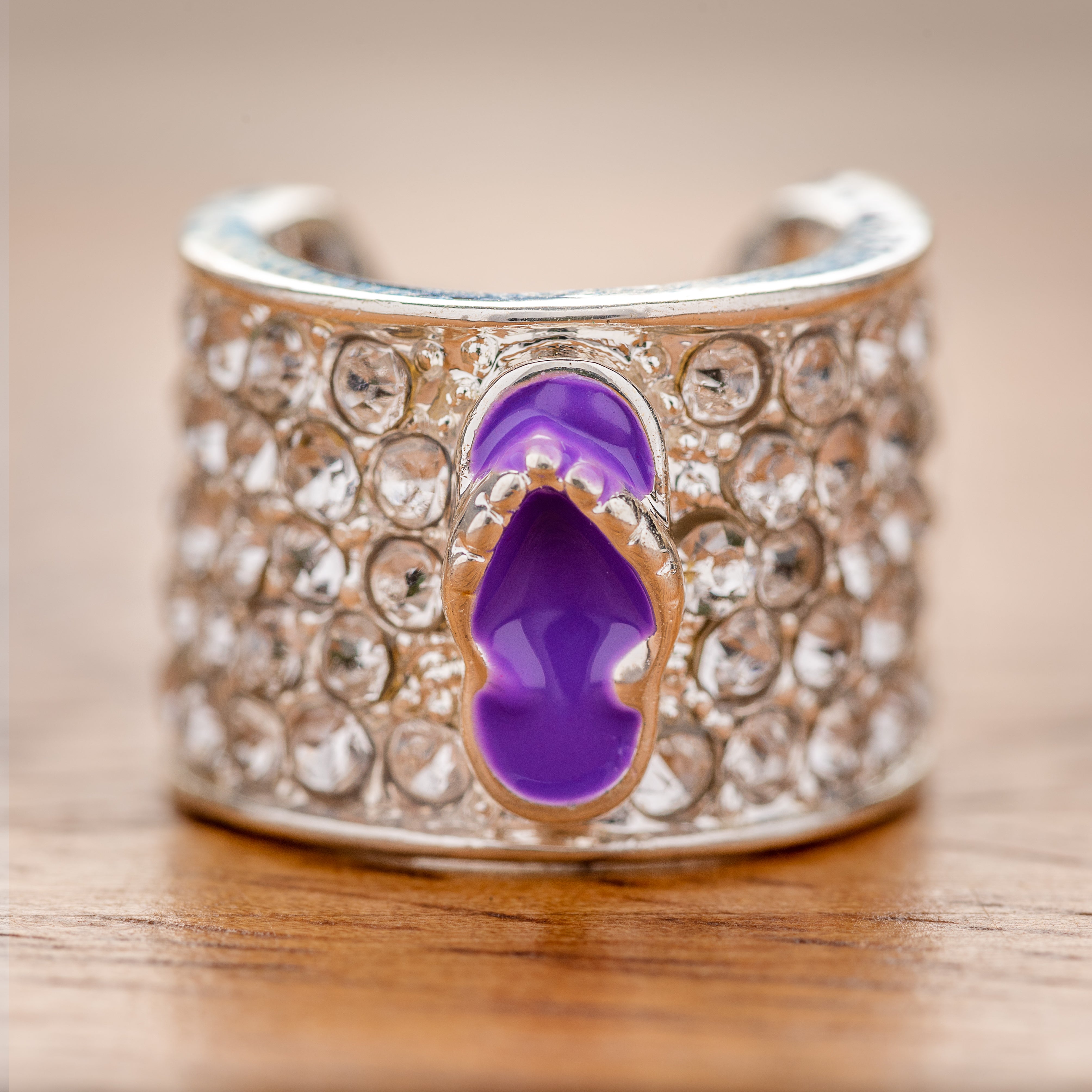 Flip-flop Charm